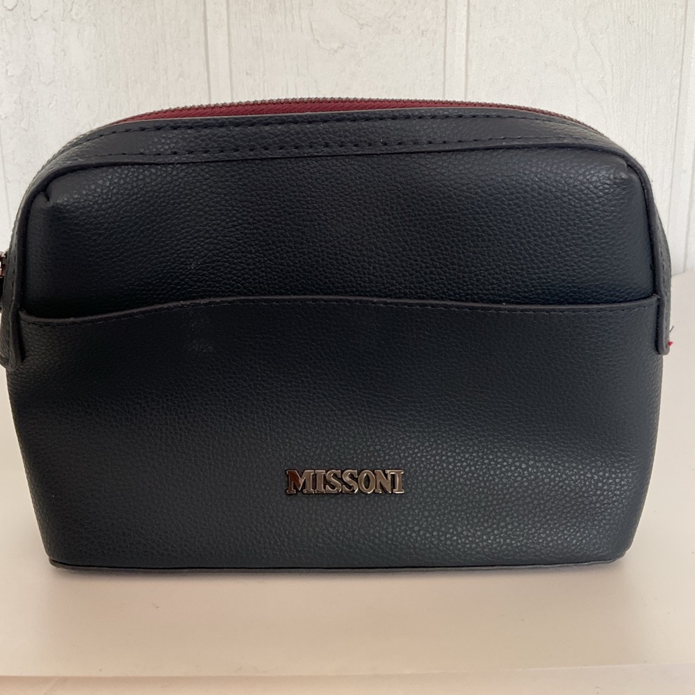 NWOT Missoni Vegan Navy Blue Leather Cosmetic Bag